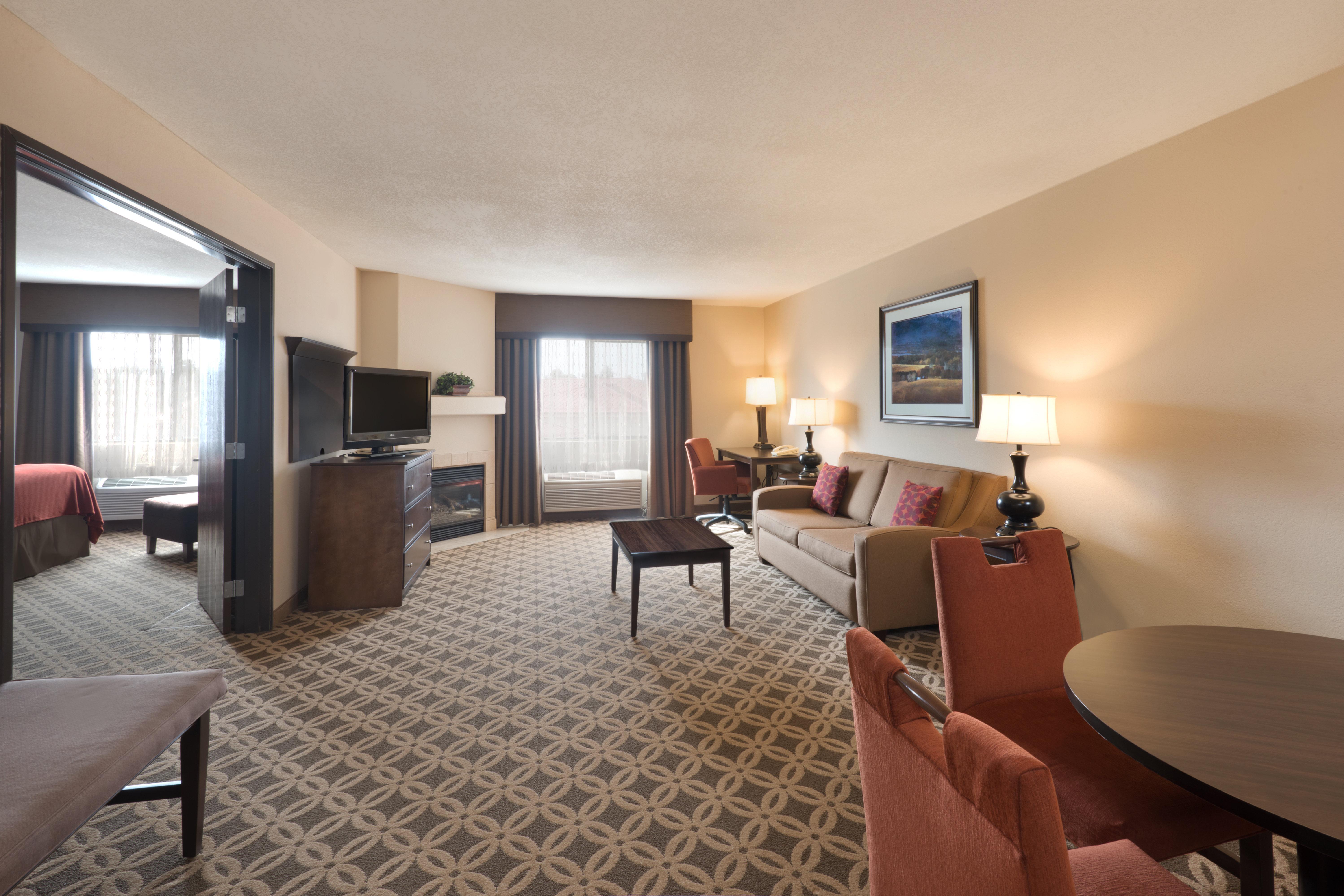 Holiday Inn Express Show Low By Ihg Экстерьер фото