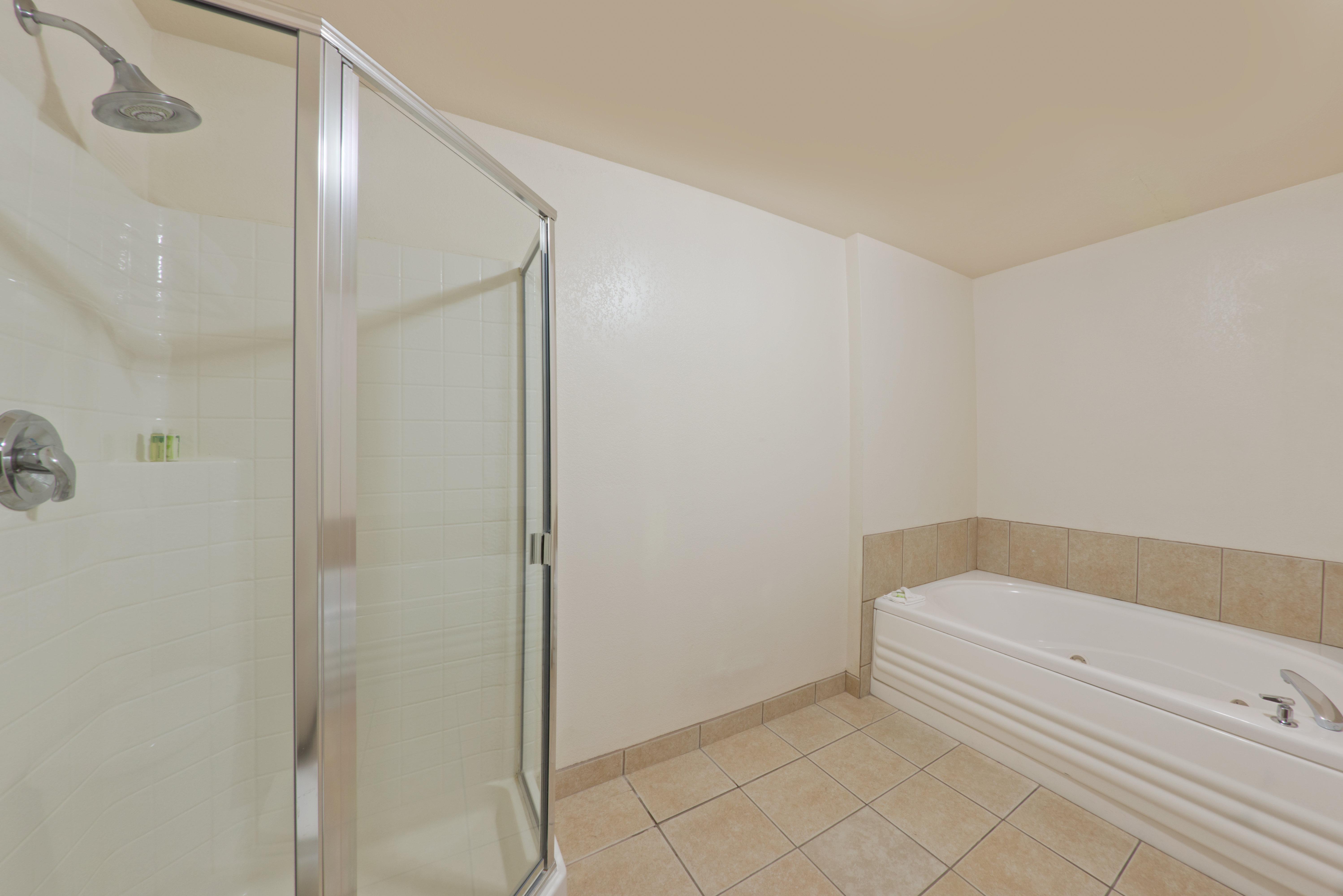Holiday Inn Express Show Low By Ihg Экстерьер фото